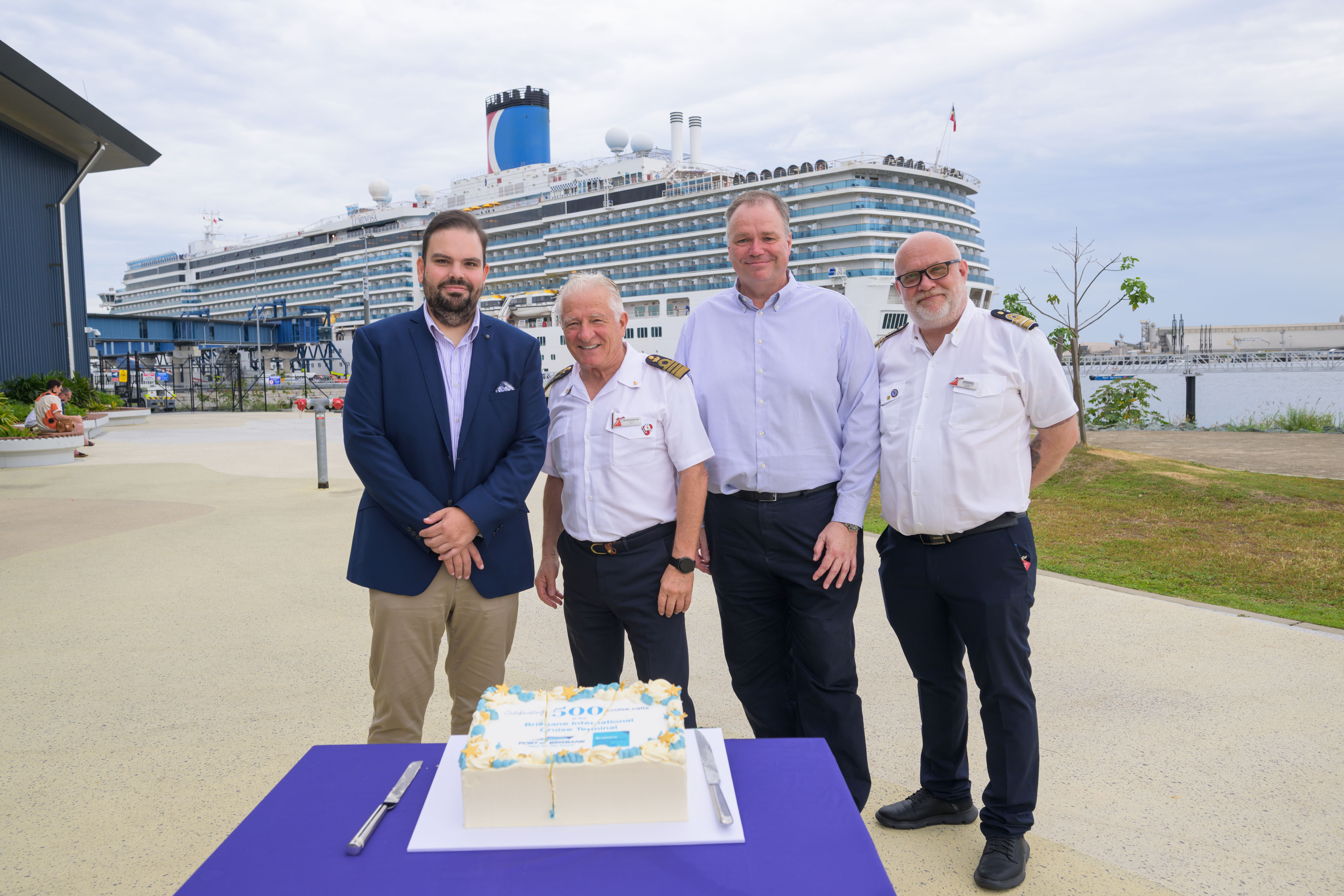 Cake cutting as 500th cruise ship calls at BICT